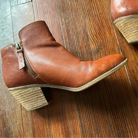 Frye Judith Double Zip Brown Leather Ankle Boots - Picture 4 of 7